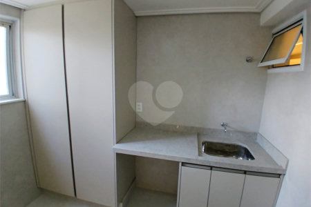 Apartamento à venda com 3 quartos, sendo 1 suíte, em Santana, São Paulo, SP