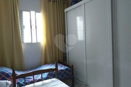 Casa à venda com 3 quartos em Vila Vitório Mazzei, São Paulo, SP