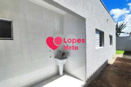 Casa à venda com 2 quartos, sendo 1 suíte, em Residencial Estoril, Taubaté, SP