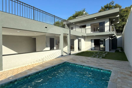 Sobrado à venda com 3 quartos, sendo 1 suíte, em Loteamento Parque Residencial Serras de Atibaia Ii, Atibaia, SP