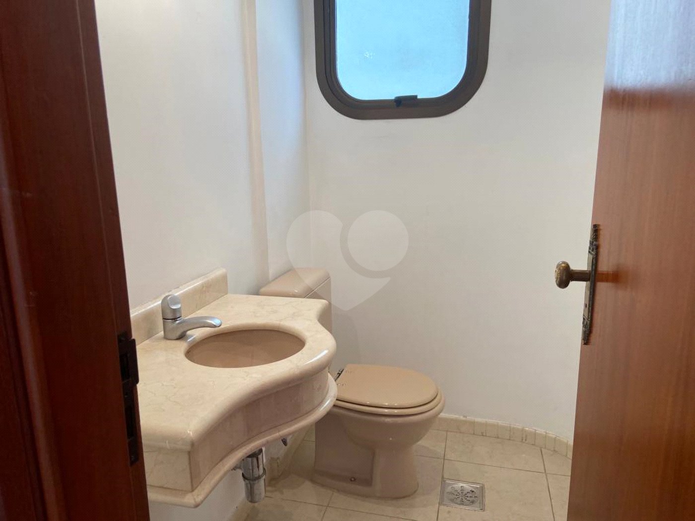 Apartamento à venda com 4 quartos, sendo 3 suítes, no Centro, Campinas, SP