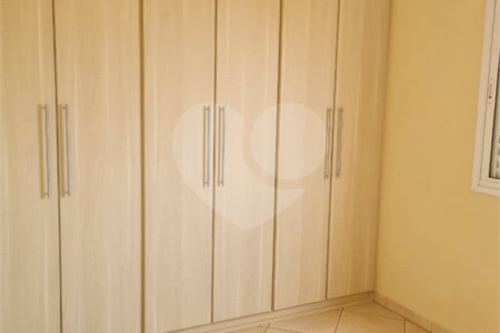 Apartamento no Condomínio Monte Verde.