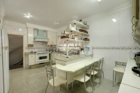 Casa à venda com 5 suítes em Jardim Marajoara, São Paulo, SP