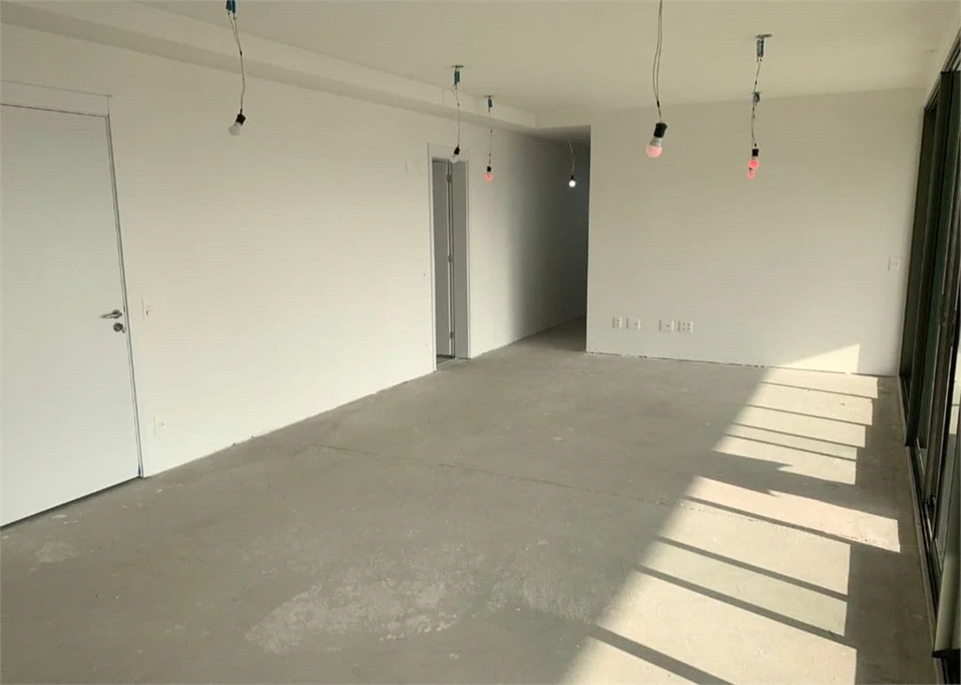 Apartamento à venda com 4 quartos, sendo 2 suítes, em Brooklin Paulista, São Paulo, SP