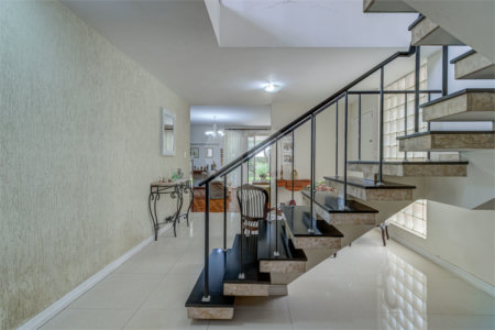 Casa à venda ou para alugar com 4 quartos, sendo 2 suítes, em Ibirapuera, São Paulo, SP