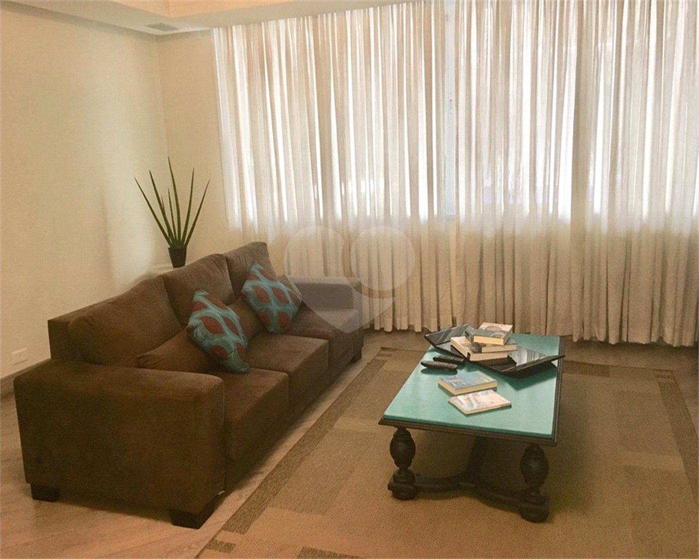 Sobrado à venda com 4 quartos, sendo 3 suítes, em Brooklin, São Paulo, SP