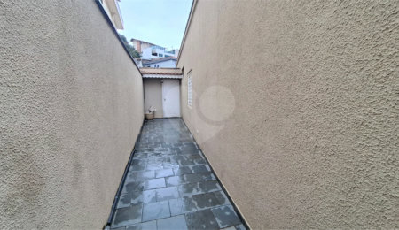Sobrado à venda com 4 quartos em Bom Retiro, São Paulo, SP