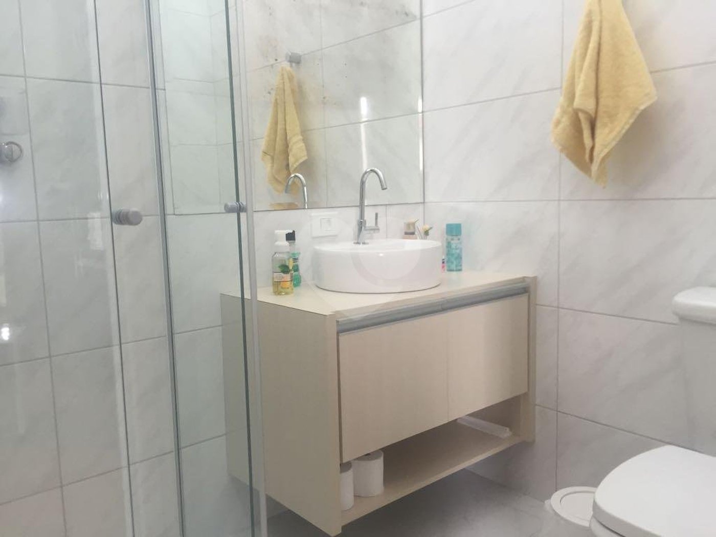 Casa à venda com 3 quartos, sendo 1 suíte, em Santa Teresinha, São Paulo, SP