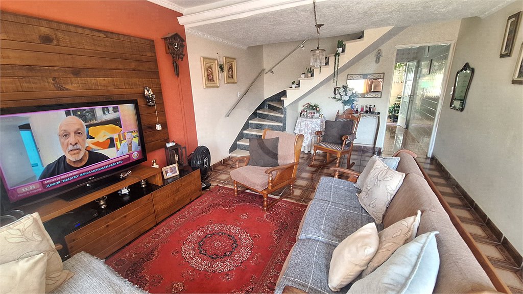 Sobrado à venda com 3 quartos em Vila Gustavo, São Paulo, SP