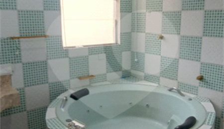 Casa para alugar com 4 quartos, sendo 2 suítes,  em Jardim Las Vegas, Santo André, SP