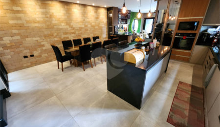 Casa à venda com 4 suítes em Jardim Prudência, São Paulo, SP