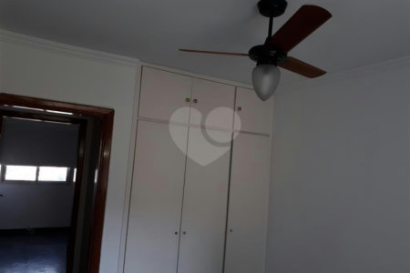 Apartamento à venda com 3 quartos, sendo 1 suíte, em Chácara Santo Antônio, São Paulo, SP