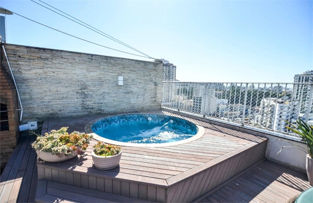 Cobertura à venda com 3 quartos, sendo 1 suíte,  em Vila Isabel, Rio de Janeiro, RJ