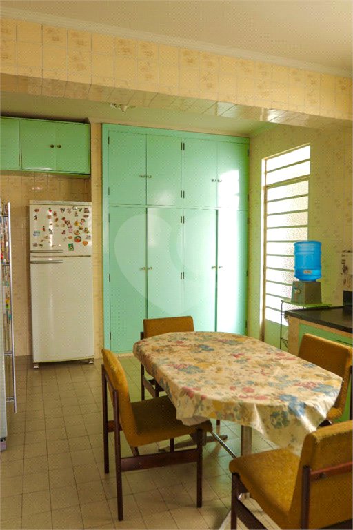 Casa à venda com 3 quartos no condomínio Paderewsky, São Paulo - SP