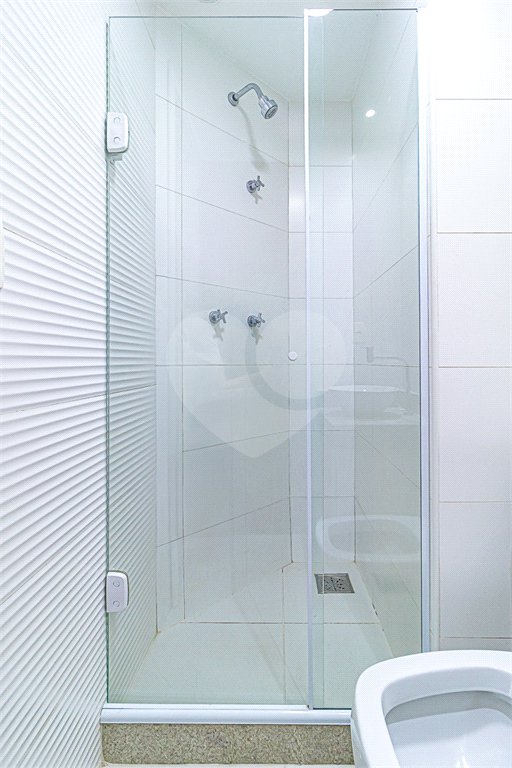 Apartamento à venda com 3 quartos, sendo 1 suíte, em Lagoa, Rio de Janeiro, RJ