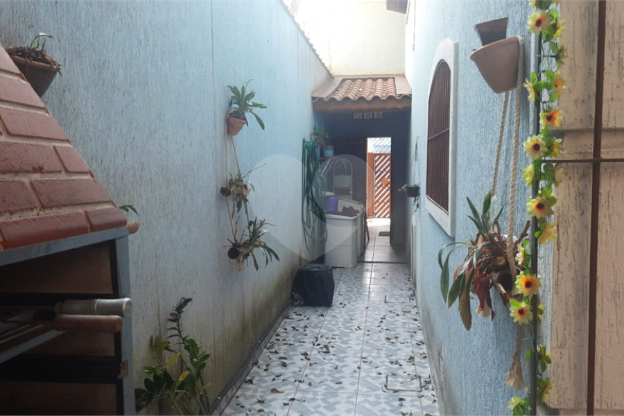 Sobrado à venda com 3 quartos, sendo 1 suíte, em Tremembé, São Paulo, SP