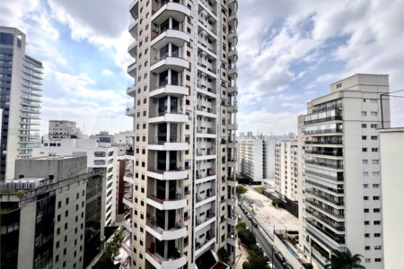 Apartamento à venda com 3 suítes em Itaim Bibi, São Paulo, SP