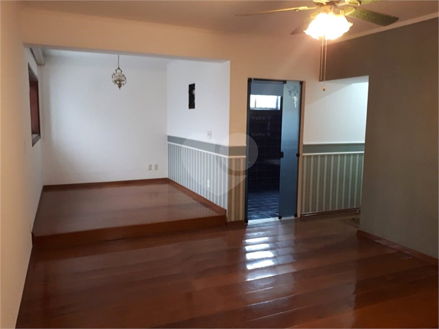 Sobrado à venda com 5 quartos, sendo 3 suítes, em Tremembé, São Paulo, SP