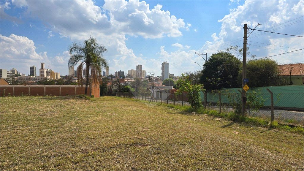 Terreno à venda em Vila Xavier (vila Xavier), Araraquara, SP