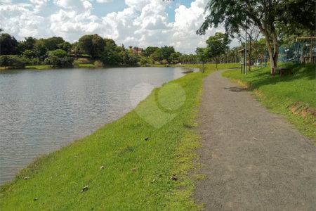 Casa à venda com 4 quartos, sendo 2 suítes,  no condomínio Acmti - Colinas do Mosteiro, Terras de Itaici e Recanto dos Pássaros, Indaiatuba - SP