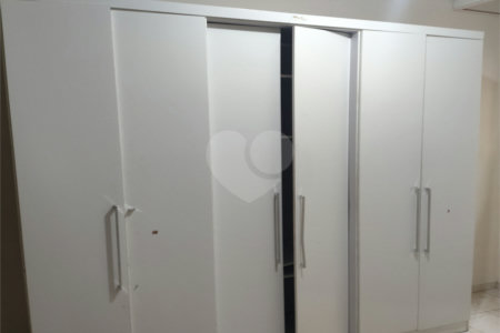 Sobrado para alugar com 3 quartos, sendo 1 suíte, em Jardim Valença, Indaiatuba, SP