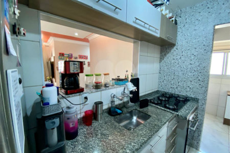 Apartamento à venda com 3 quartos, sendo 1 suíte,  em Saúde, São Paulo, SP