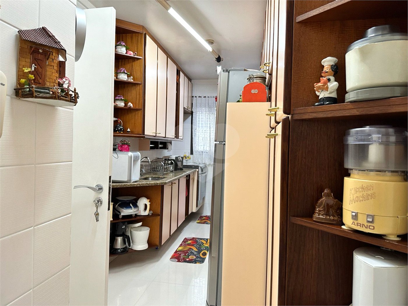 Cobertura à venda com 3 quartos, sendo 1 suíte, em Lar São Paulo, São Paulo, SP