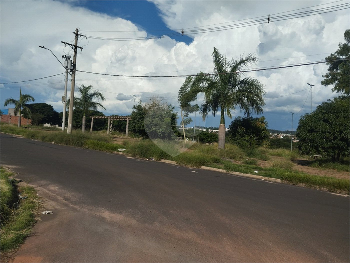 Terreno à venda em Residencial Vista do Horto, Araraquara, SP