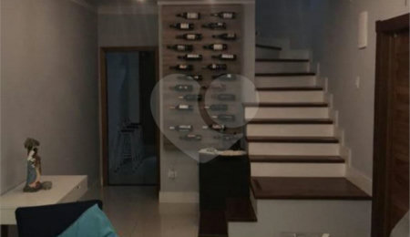 Sobrado à venda com 3 quartos, sendo 2 suítes,  em Tremembé, São Paulo, SP