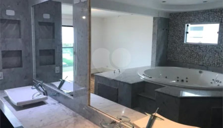 Casa à venda com 4 suítes no condomínio Garden House, Atibaia - SP