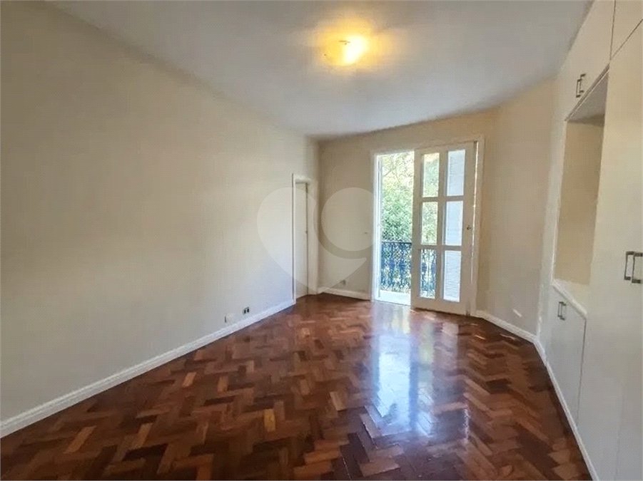 Apartamento à venda com 4 quartos, sendo 1 suíte, em Lagoa, Rio de Janeiro, RJ