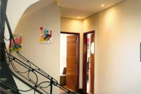 Casa à venda com 4 quartos, sendo 2 suítes, em Pinheiros, São Paulo, SP