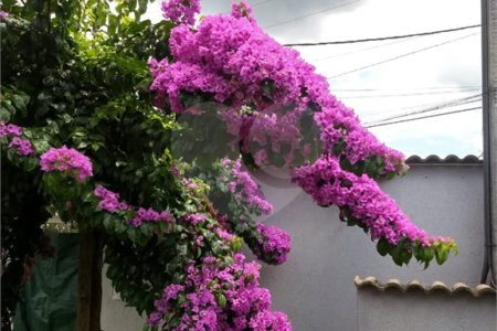 Casa à venda com 4 quartos, sendo 2 suítes, em Vila Petrópolis, Atibaia, SP