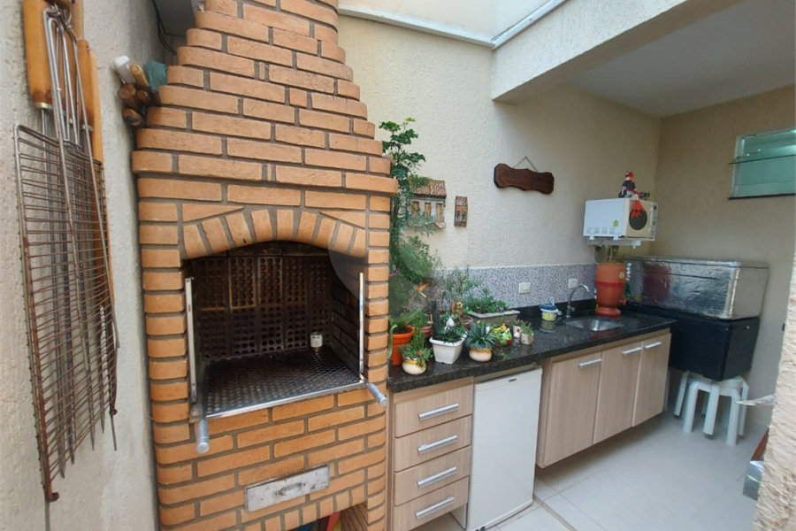 Casa à venda com 3 suítes em Santa Terezinha, São Bernardo do Campo, SP