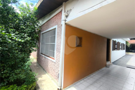 Casa à venda com 5 quartos, sendo 2 suítes, em Jardim Umarizal, São Paulo, SP