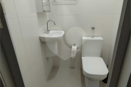 Casa à venda com 2 quartos no condomínio Casa Geminada, São Paulo - SP