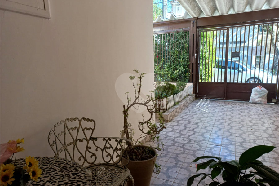 Casa à venda com 3 quartos, sendo 1 suíte, em Lapa, São Paulo, SP