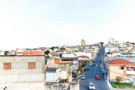 Sobrado à venda com 3 quartos, sendo 1 suíte,  em Vila Gustavo, São Paulo, SP