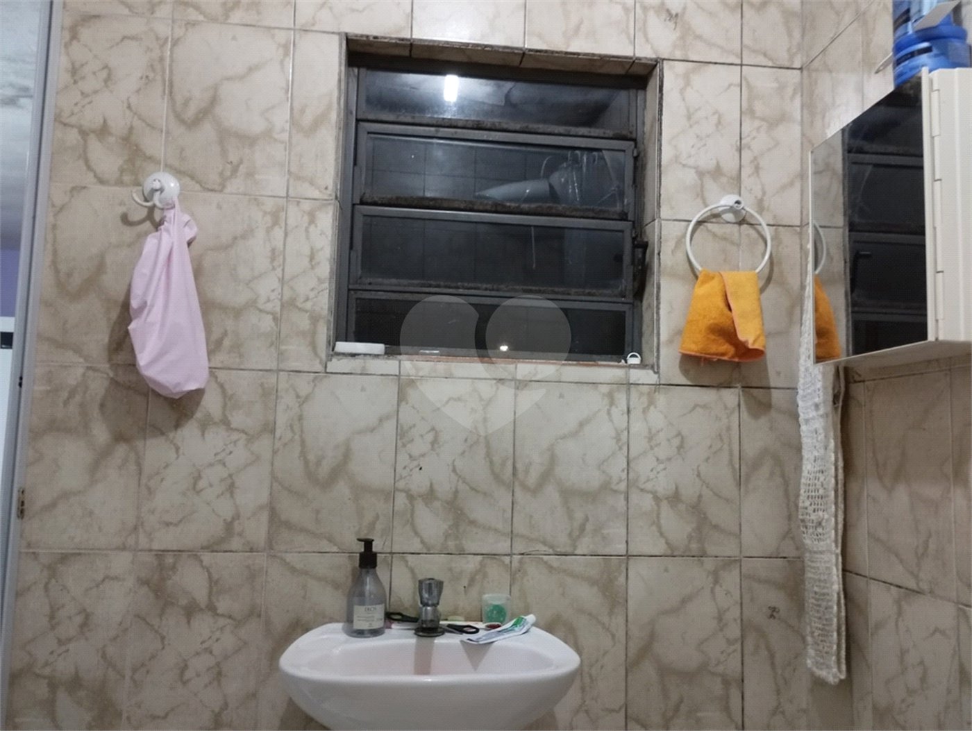 Casa à venda com 3 quartos, sendo 2 suítes, no condomínio Casa, São Paulo - SP