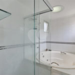 Apartamento à venda com 3 quartos, sendo 2 suítes, em Alto da Boa Vista, São Paulo, SP