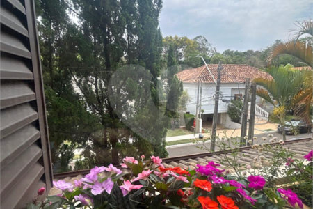 Casa à venda com 3 suítes no condomínio Braziliana, Valinhos - SP