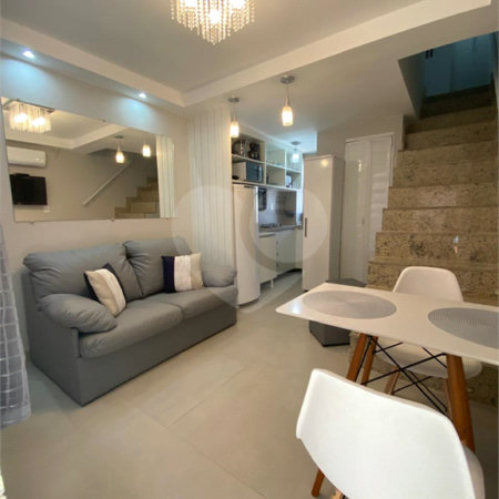 Triplex à venda com 2 suítes no Centro (mangue), Armação dos Búzios, RJ