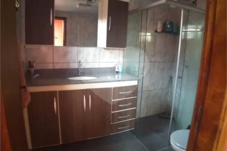 Casa + salão comercial na Vila Vista Alegre