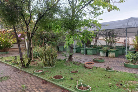 Excelente sobrado a venda no Condomínio Parque Sabará.