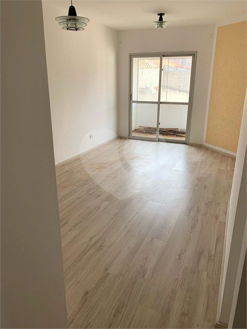 Apartamento com 68m², 2 dormitórios, sendo 1 suíte, 1 vaga, à venda na Vila Matilde.