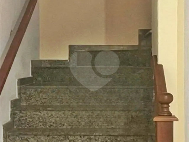 Sobrado à venda com 3 quartos, sendo 1 suíte,  em Vila Constança, São Paulo, SP