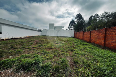 Terreno à venda no condomínio Residencial Golden Ville, Itapetininga - SP