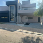 Casa à venda com 3 suítes no condomínio Reserva dos Vinhedos, Louveira - SP