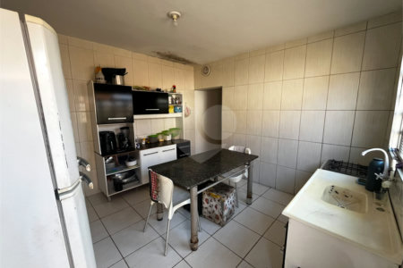 Casa à venda com 3 quartos, sendo 1 suíte,  em Vila Barth, Itapetininga, SP