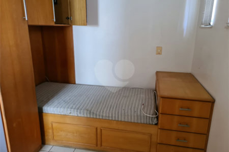 Casa à venda com 6 quartos, sendo 4 suítes, no condomínio Jardim Paulista I, Vinhedo - SP